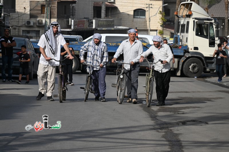 فيديو: جماهير غفيرة تحيي الذكرى ال65 لمجزرة كفرقاسم والطالب محمد امين طه وحفيد الشهيد عبدالله بدير للقيادات العربية واعضاء البرلمان  تتقاتلوش على صوتي ... اتقاتلوا على مستقبلي